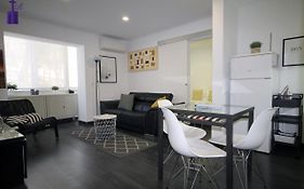 Lisbon North Apartment